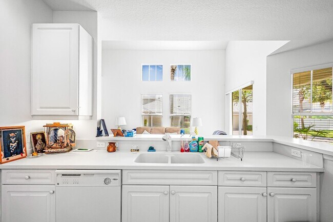 Building Photo - 10451 SW Academic Way