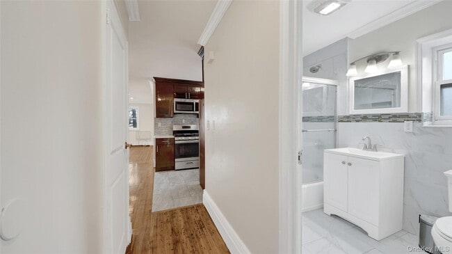 Building Photo - 4392 Carpenter Ave