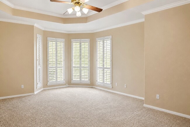 Building Photo - 16415 Burham Park Dr