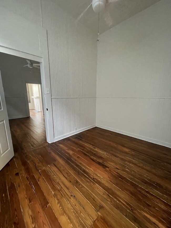 Building Photo - 3979 S Front St