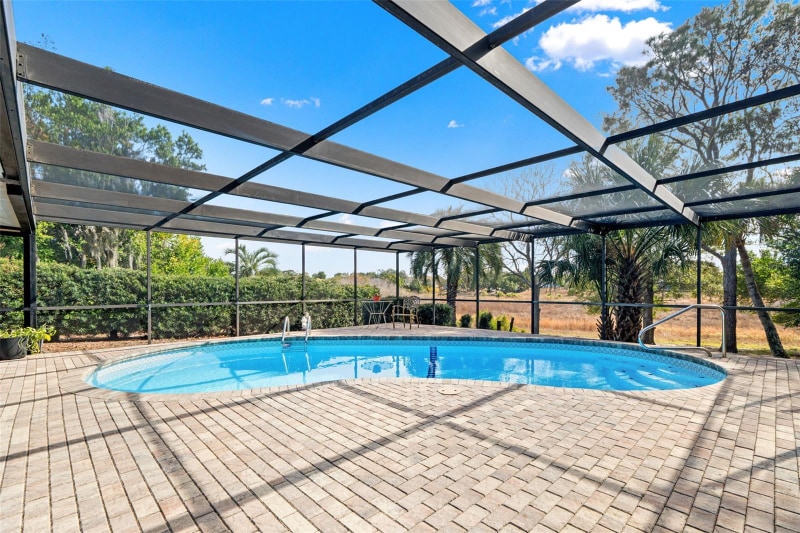 Building Photo - 6422 Fairlawn St