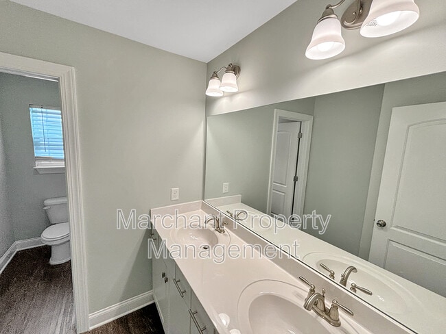 Building Photo - 28 Arnold Mill Rd