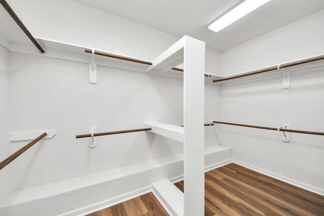 Building Photo - 8627 Sweet Pasture Dr