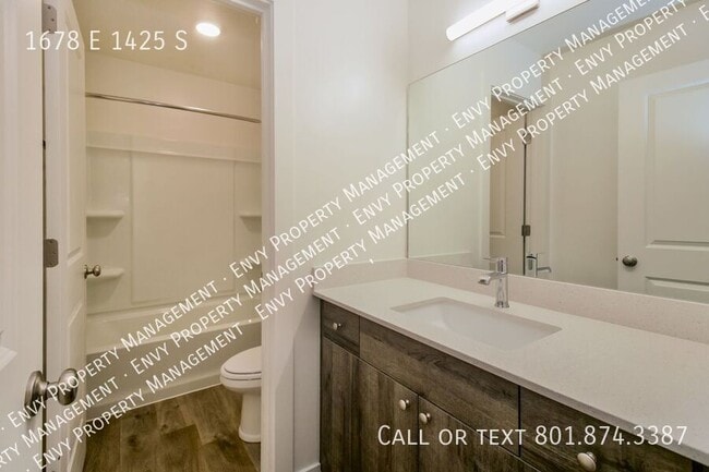 Building Photo - 1678 E 1425 S