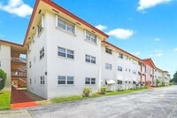 Building Photo - 650 SW 2nd Ave