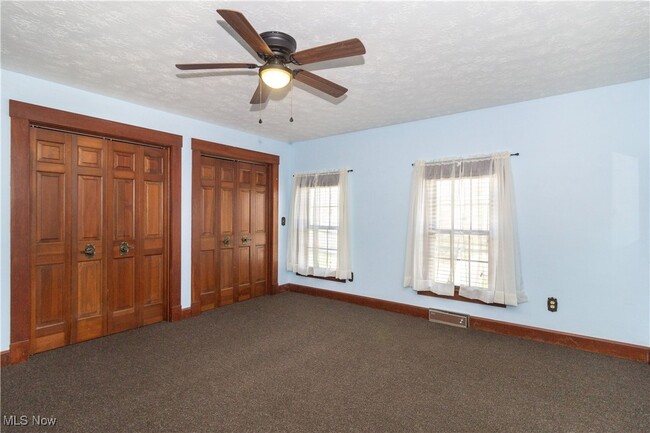 Building Photo - 559 Wadsworth Rd