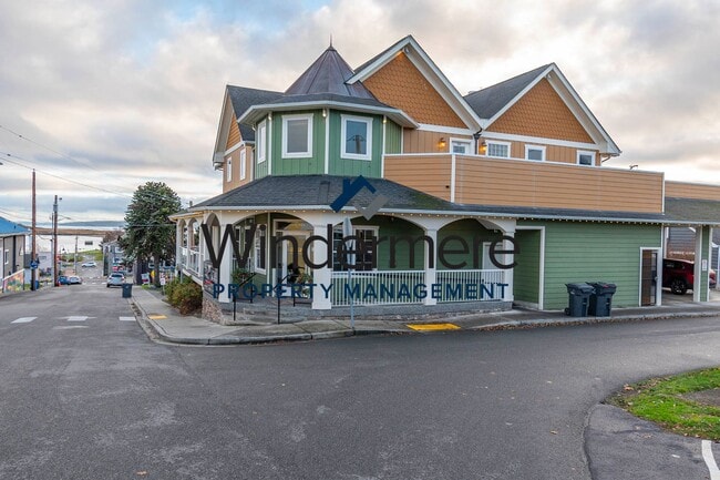 Building Photo - 2 Bedroom Waterview Condo