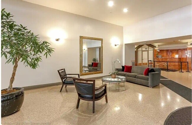 Primary Photo - 1212 N La Salle Dr