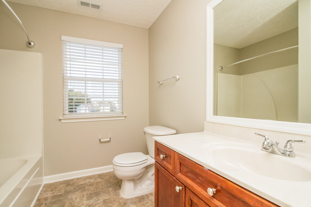 Building Photo - 328 Slippery Rock Dr