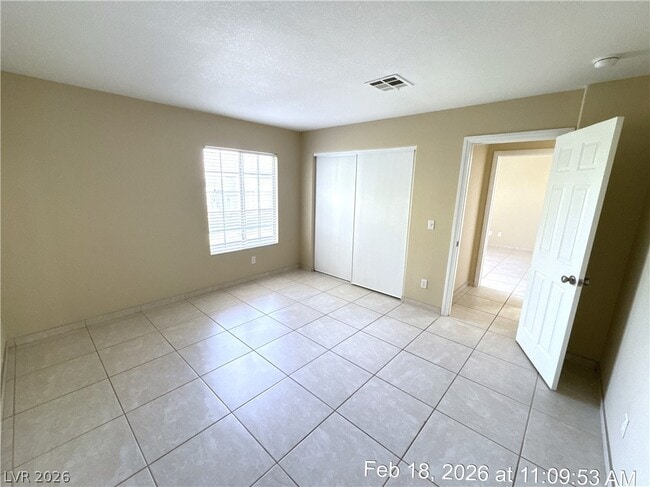 Building Photo - 501 Satin Saddle Pl