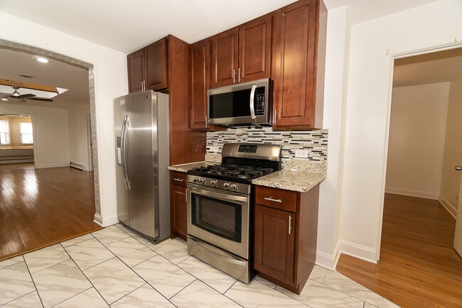 Building Photo - 4600 Warsaw Ave