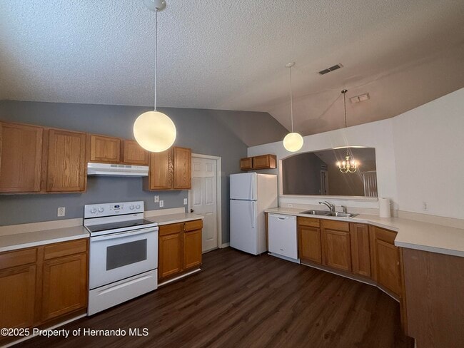 Building Photo - 2156 Deltona Blvd