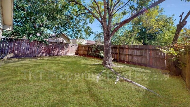Building Photo - 1417 Gramma Ct