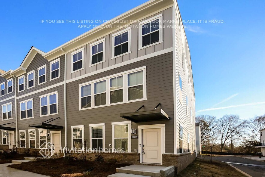 Building Photo - 8036 Roest Ln