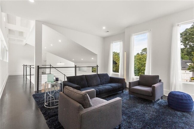 Building Photo - 1756 N Akin Dr NE