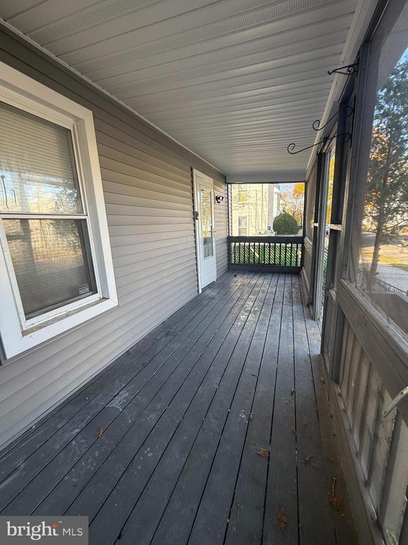 Building Photo - 17 E Foundry St