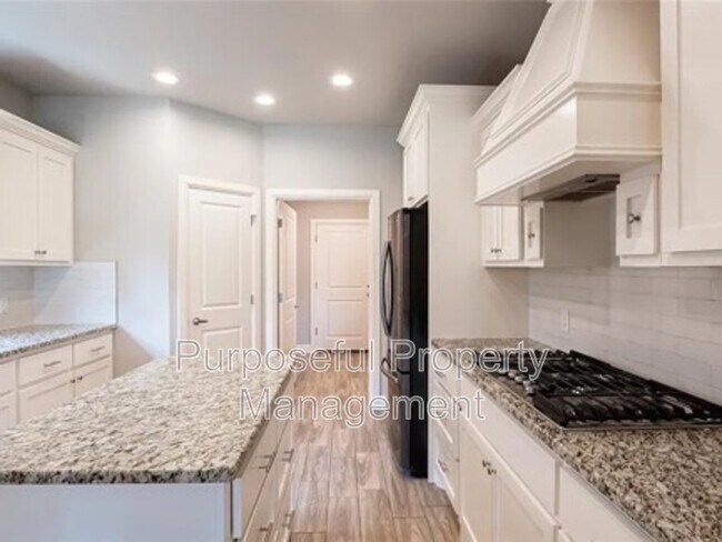 Building Photo - 12037 Ashford Dr
