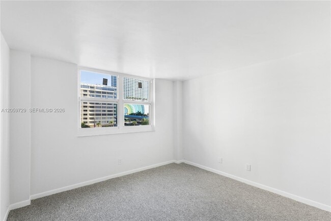 Building Photo - 1849 S Ocean Dr