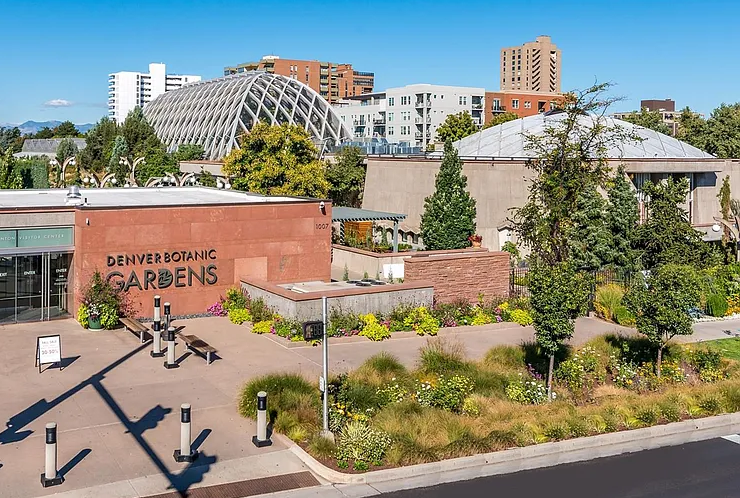 Botanical Garden nearby - 1260 York St