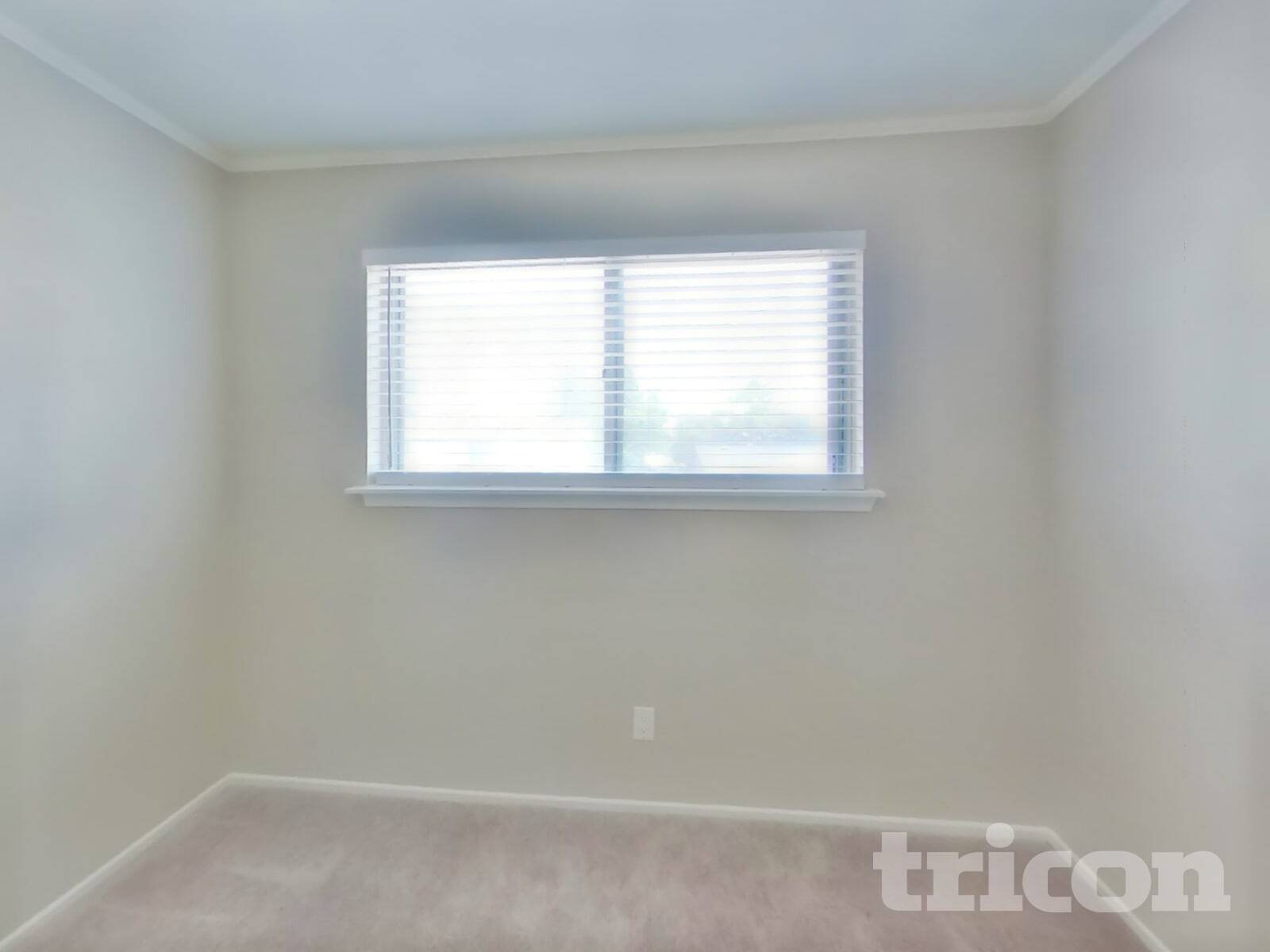 Building Photo - 1712 Hartford Dr