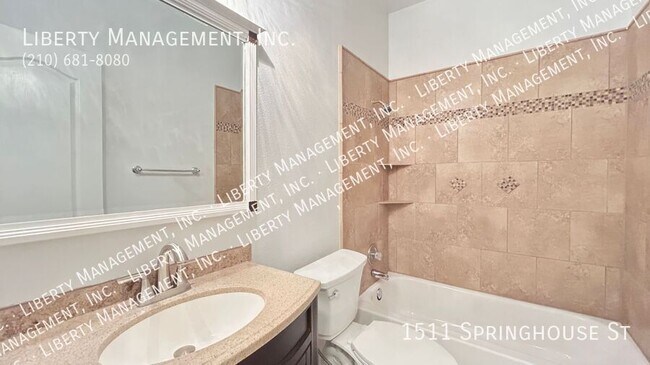 Building Photo - 1511 Springhouse St