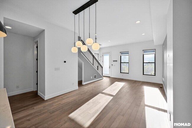 Building Photo - 1 month FREE rent RINO/3-Bed, 3.5-Bath townhouse