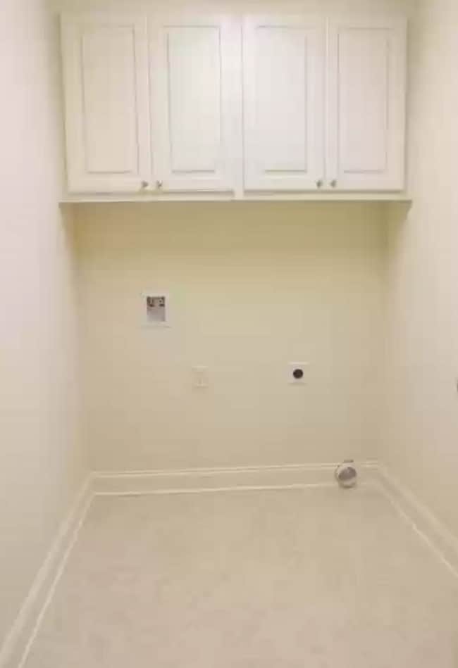 Building Photo - 106 Crown's Pointe