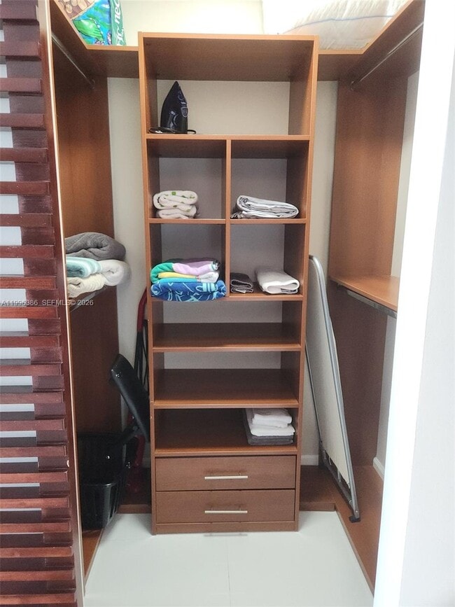 Building Photo - 325 S Biscayne Blvd