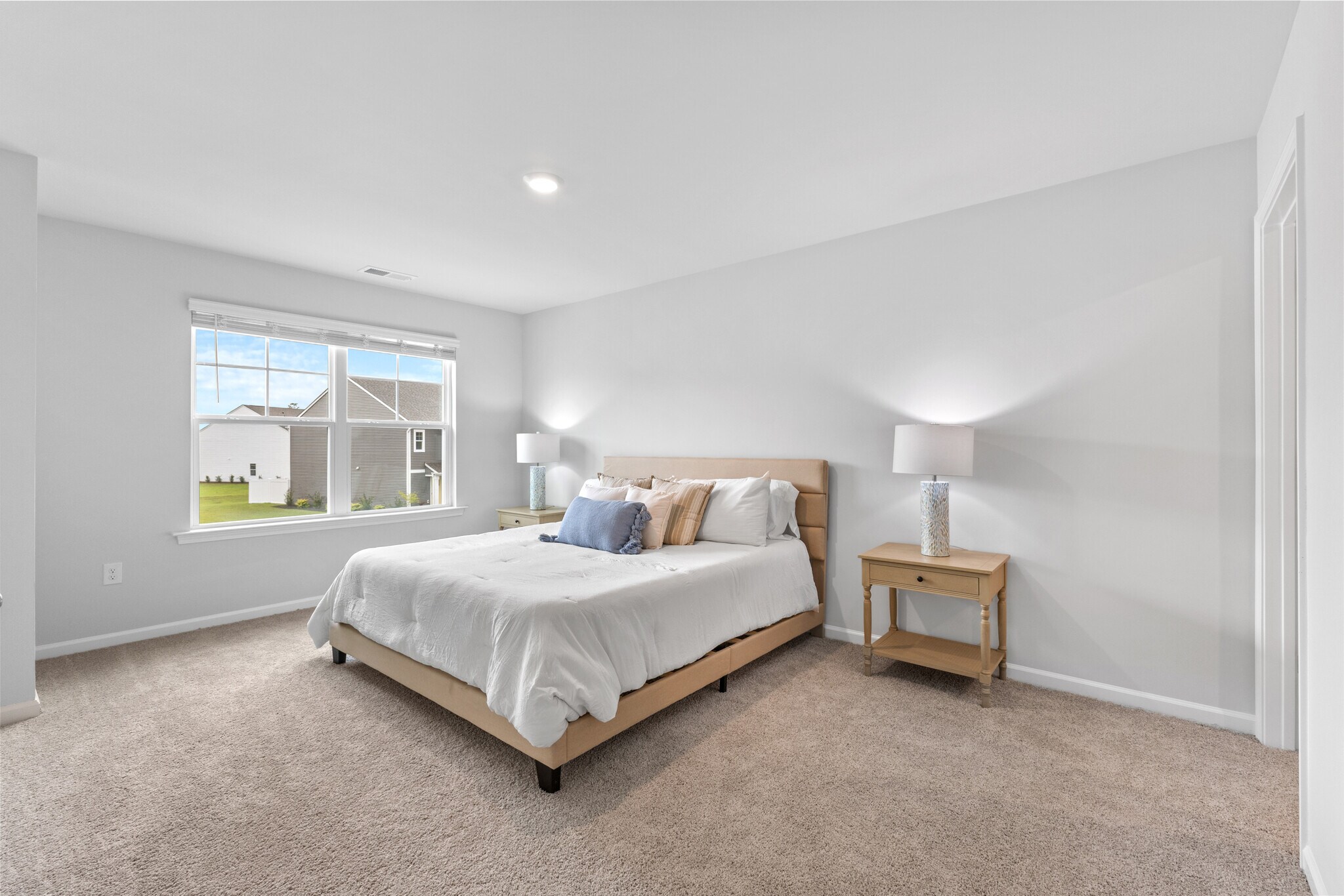 Large Master Beedroom - 4162 High Glen Dr