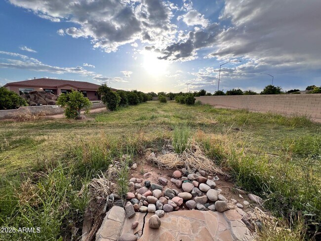 Building Photo - 3550 E June Cir