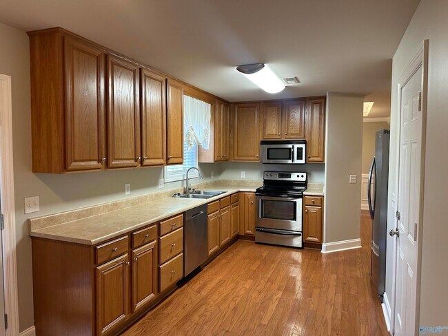 Building Photo - 101 Fawn Forest Dr