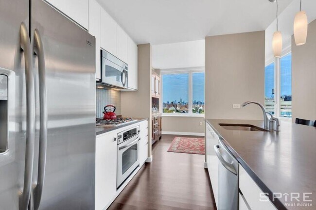 Primary Photo - 2 bedroom in Brooklyn NY 11201