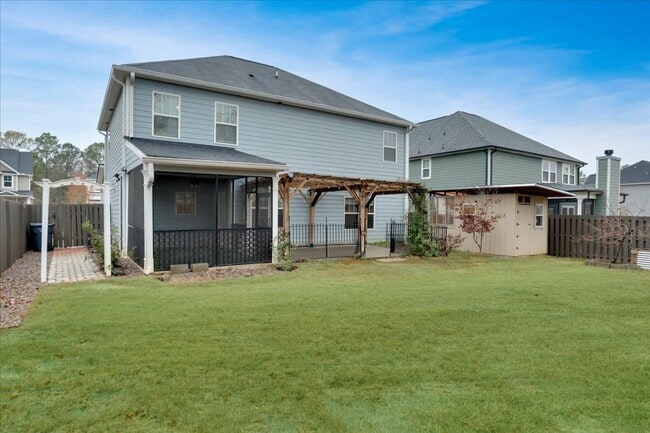 Building Photo - 1883 BEAUTIFUL HOME