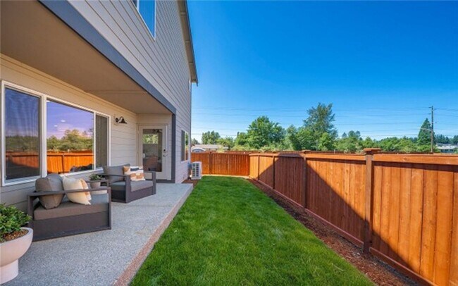 Building Photo - New Construction 3 bedroom property in Sul...
