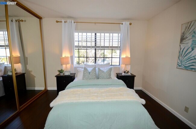 Building Photo - 3114 Heather Ridge Dr