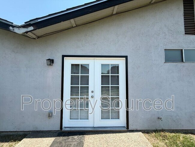 Building Photo - 1944 Hickock Ct