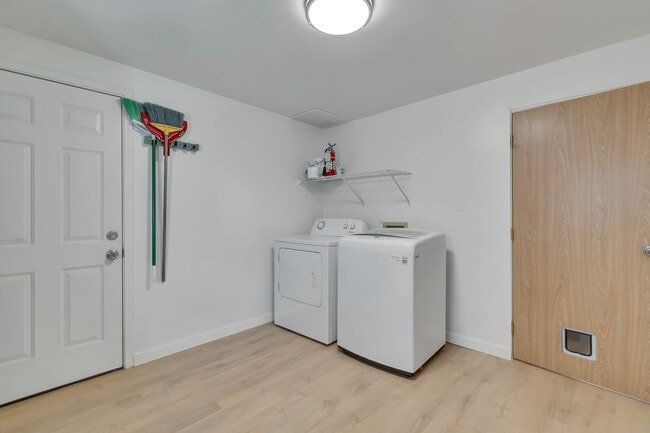 Building Photo - Charming 3 bed/1bath Lynnwood Home