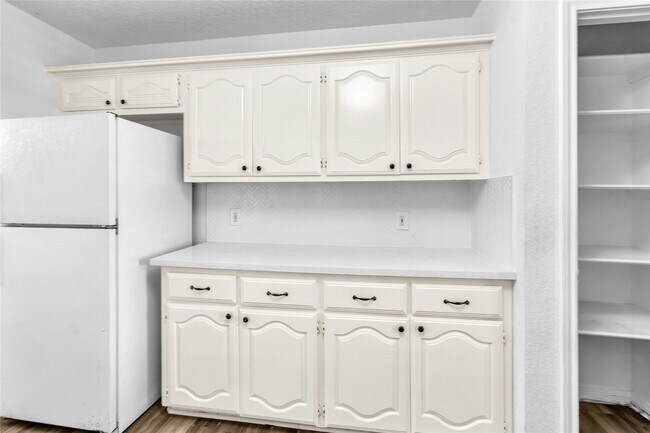 Building Photo - 2930 23rd Ave N