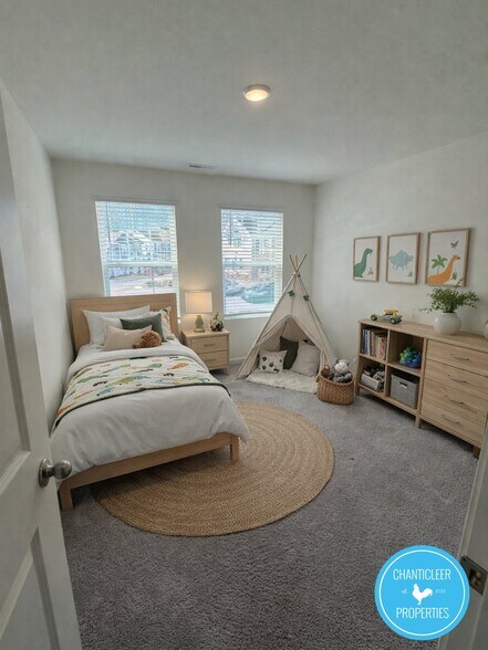 Building Photo - 329 Spaight Acrs Wy