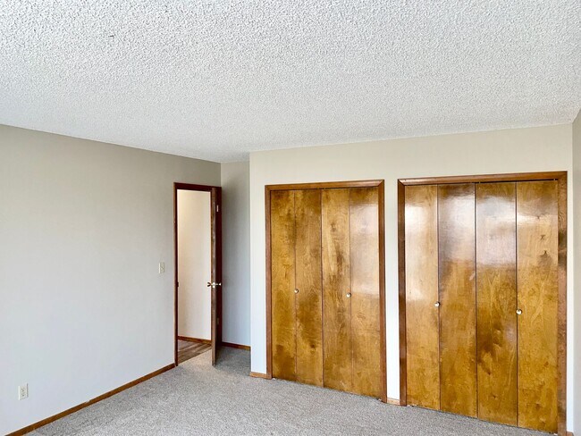 Building Photo - 2 Bedroom Patio Home With Central Air Conditioning