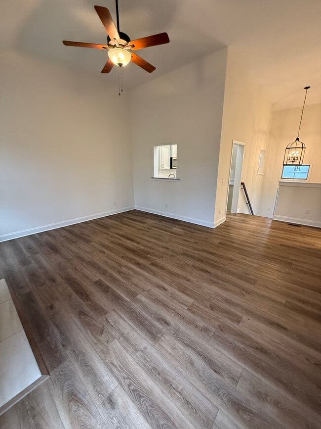 Building Photo - Ooltewah Rental 3 Bedrooms + Full Finished Basement