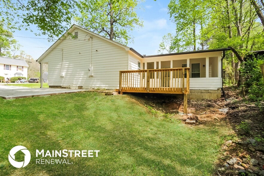 Building Photo - 4336 Hill View Dr