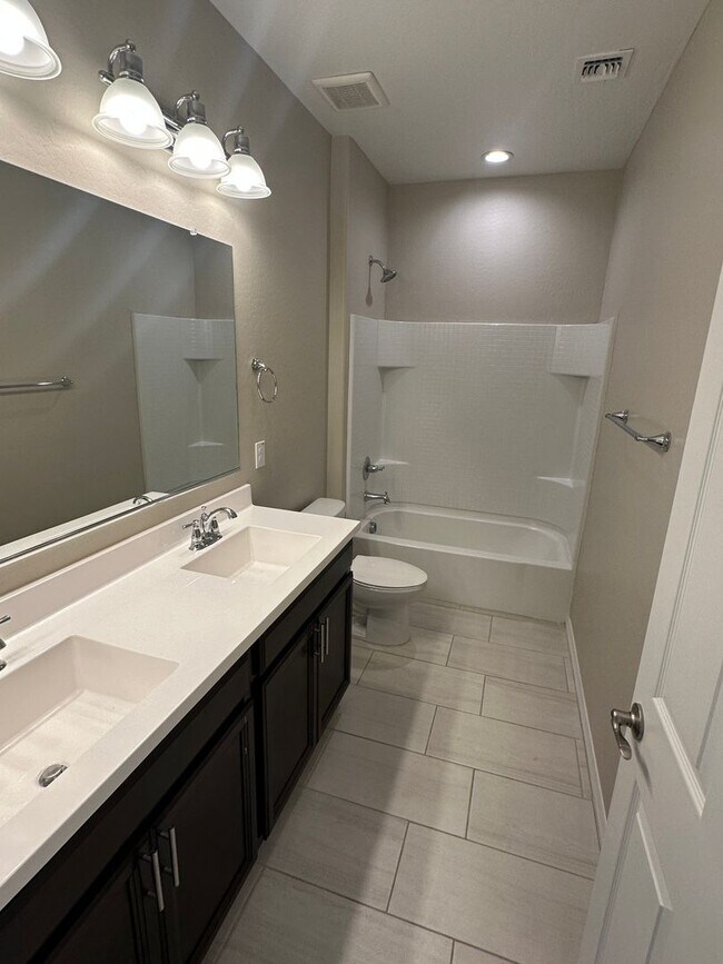 Building Photo - Corner Lot, RV Gate and Garage, Single Lev...