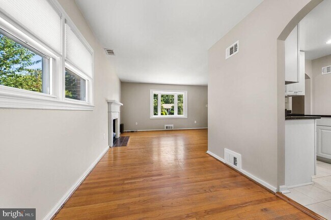 Building Photo - 7020 Quander Rd