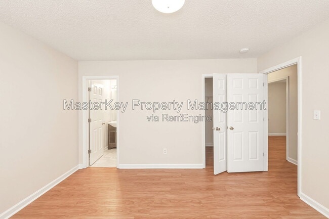 Building Photo - 6307 Forest Ridge Dr