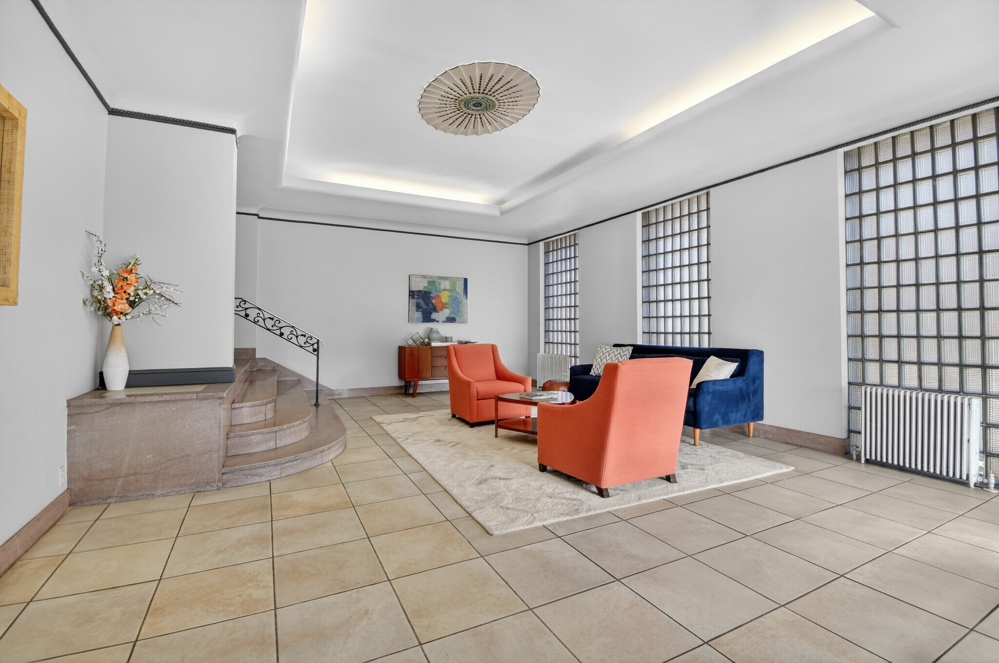 3925 Davis foyer - 3925 Davis Pl NW