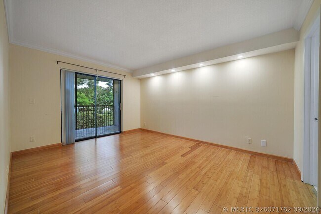 Building Photo - 1284 S Military Trail