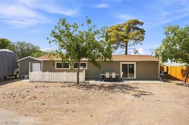 Building Photo - 609 Sierra Ln