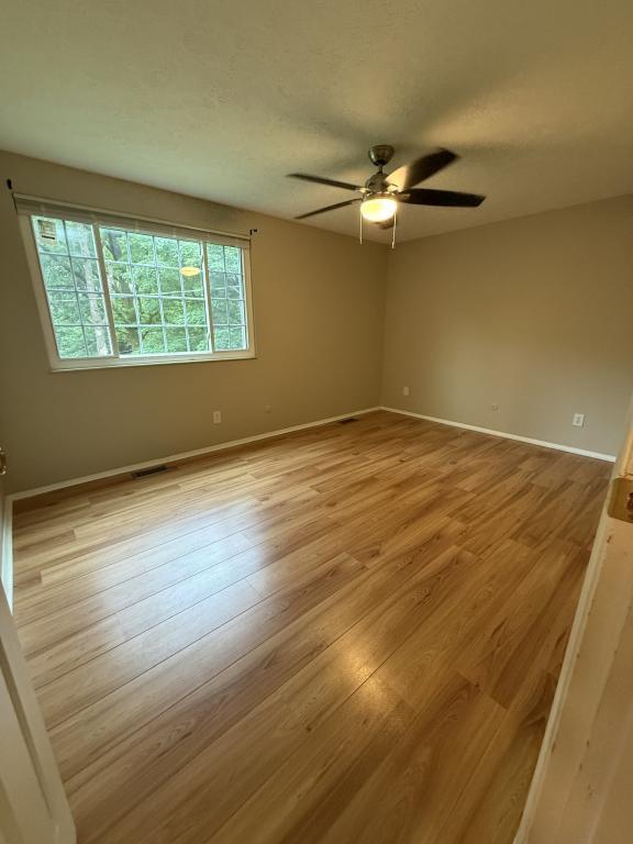 Building Photo - NA-1506 Sportsman Dr