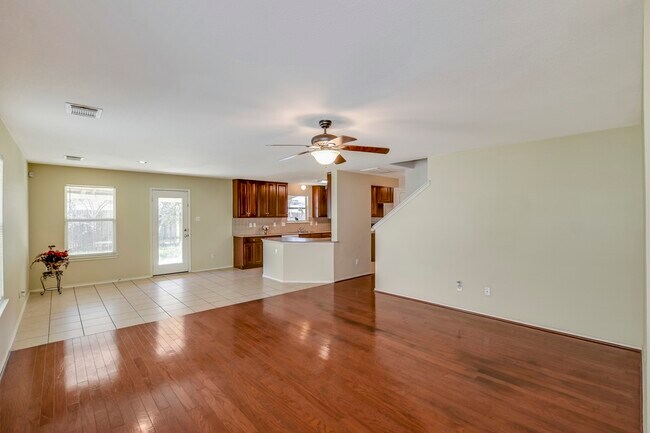 Building Photo - 18231 Valebluff Ln